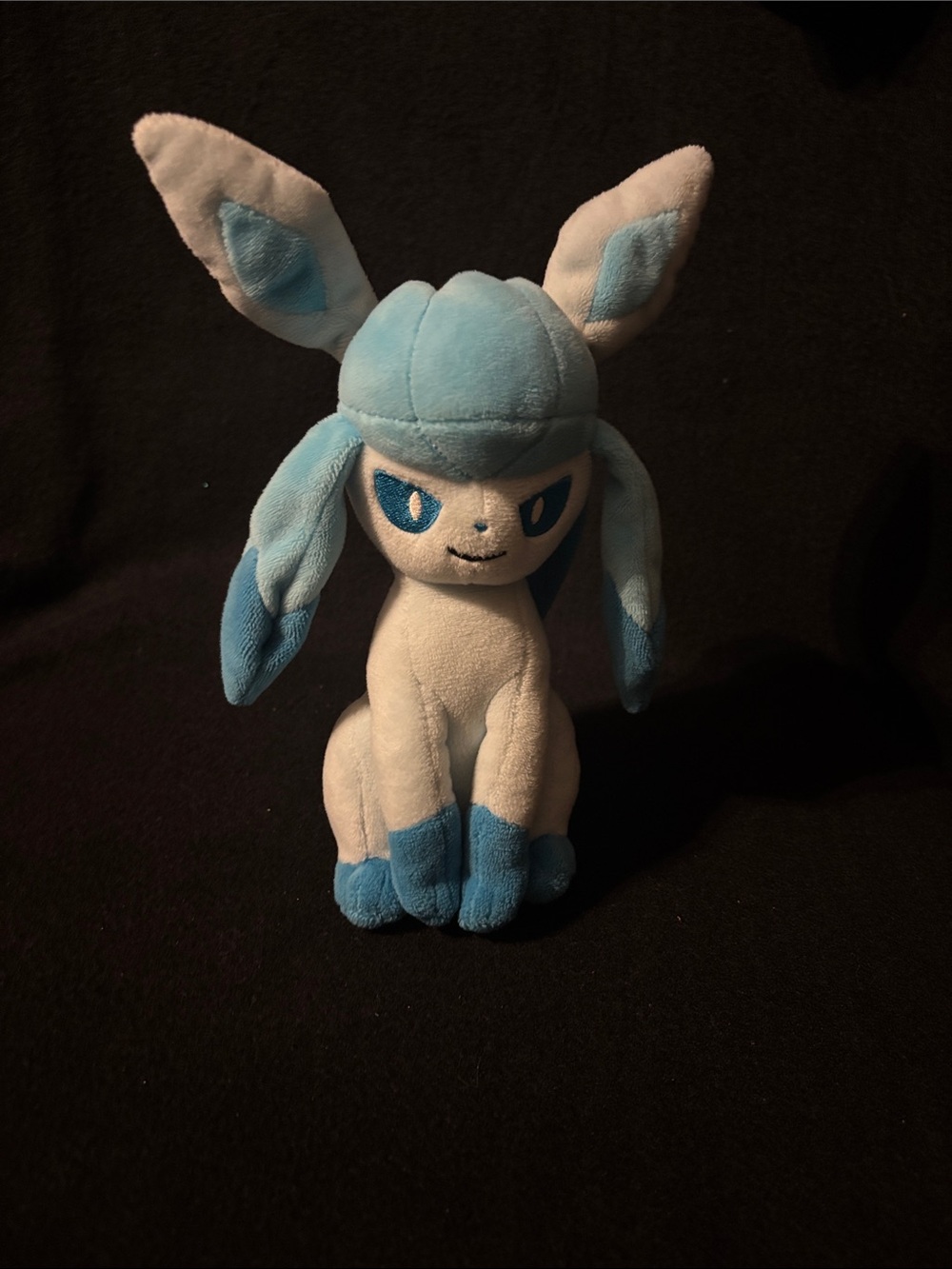 Pokemon Glaceon Mofugutto Plush Toy Doll Stuffed Animal